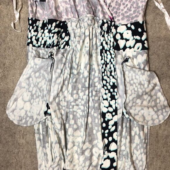 Vintage Diane Von Furstenberg 100% silk iconic wrap dress/cover-up | Size 6 - Picture 8 of 12